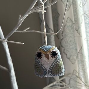 🌞3/$20 Embroidered Metallic Thread Owl Ornament